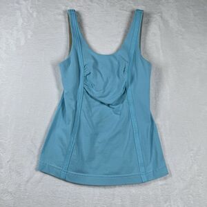 Lululemon Tank Top With Built In‎ Bra Size 2 US Aqua Activewear Gym CrossFit